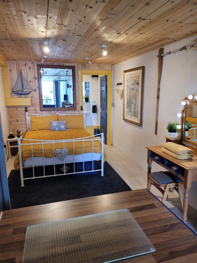 卡林福德The Old Boat House公寓 外观 照片