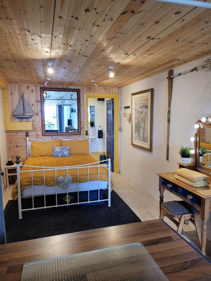 卡林福德The Old Boat House公寓 外观 照片